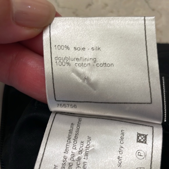 CHANEL Matelasse motif Coco mark skirt - Picture 6 of 8